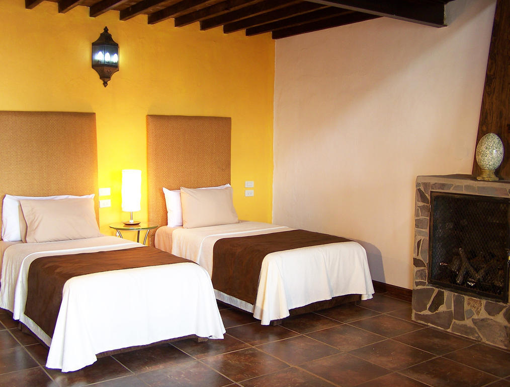 Hotel Villa Cassis Tapalpa Room photo