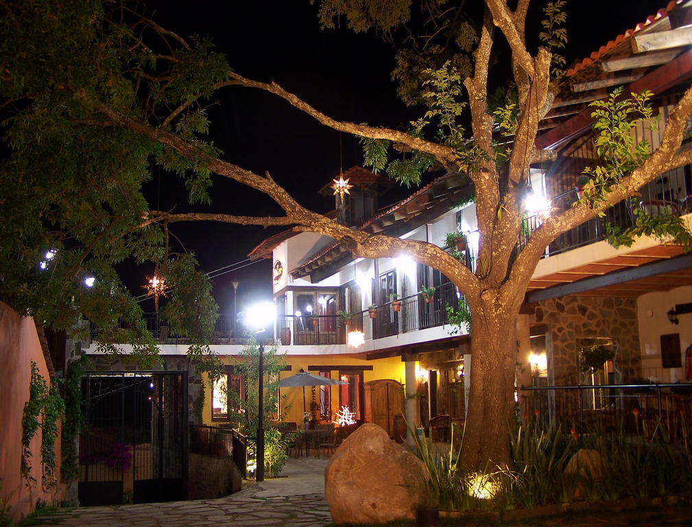 Hotel Villa Cassis Tapalpa Exterior photo